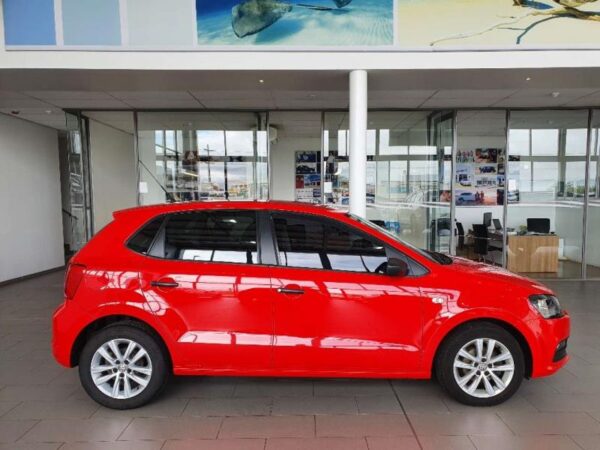 2017 VW Polo Vivo 1.4 hatchback trendline - Image 3