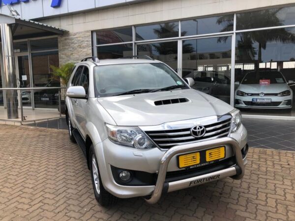 Toyota Fortuner 2013 many miles of smiles