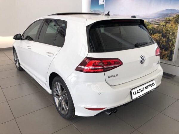 2017 VW Golf 1.4 TSI comfort line manual - Image 2